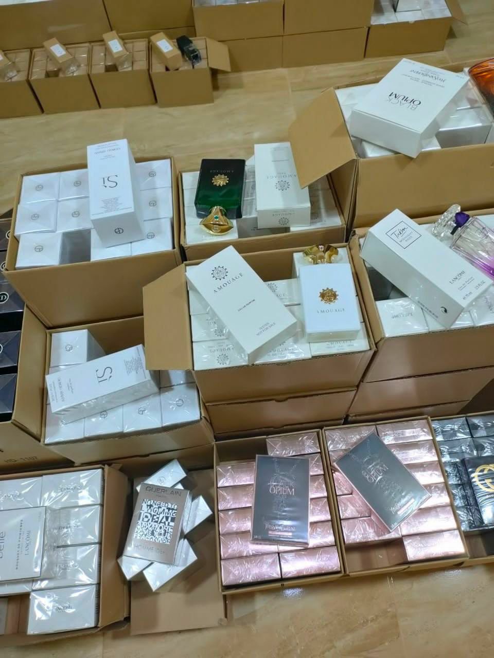 Authentic Perfume Pallets - Image 11